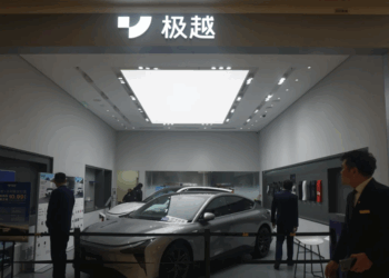 Nga liderë globalë në viktima të tregut, si po “fundosen” markat kineze të makinave elektrike