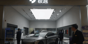 Nga liderë globalë në viktima të tregut, si po “fundosen” markat kineze të makinave elektrike