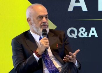 Rama fton investitorët e huaj: Blini sot prona në Shqipëri, pas anëtarësimit në BE do kushtojnë dyfish