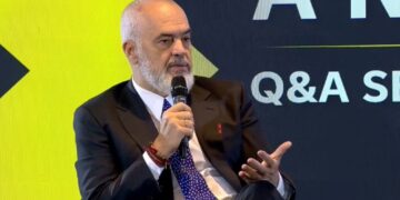 Rama fton investitorët e huaj: Blini sot prona në Shqipëri, pas anëtarësimit në BE do kushtojnë dyfish