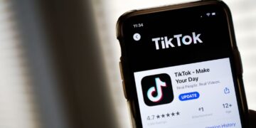 Një në tre evropianë përdorin Tik Tok