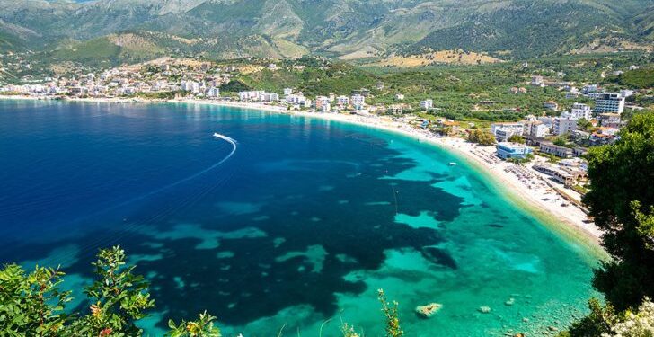 Washington Post: Shqipëria, magnet turistik me plazhe dhe kamping