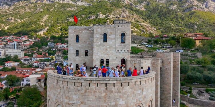 Nga janari në shtator, mbi 1 milion turistë vizituan destinacionet kulturore