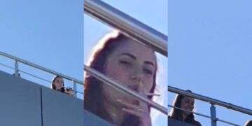 Naftëtarët e “Bankers” në protestë për bukën e gojës, “shefja” me cigare në dorë bën sehir nga tarraca