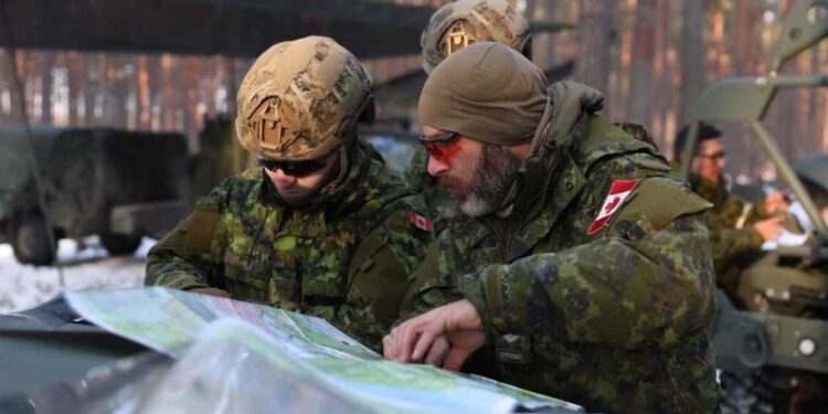 Letonia përgatitet për luftë, grumbullohen furnizimet dhe shtohen strehimet