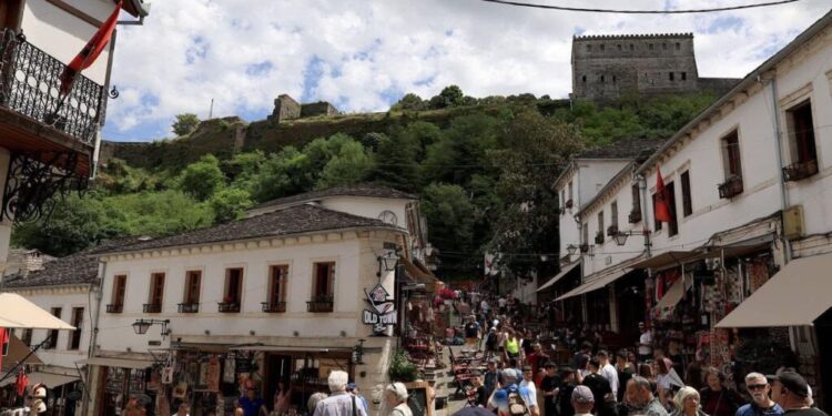 Shqipëria kryesoi Europën për rritjen e net-qëndrimeve të turistëve në vitin 2024