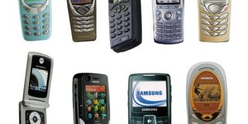 Pse shumë përdorues po i rikthehen celularëve të dikurshëm?