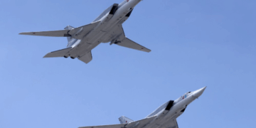 Bombarduesit rusë patrullojnë mbi Detin Baltik, tensionet me NATO-n rriten