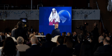 Rama nga Berlini: Diella është “shtatzënë, pret 83 fëmijë”