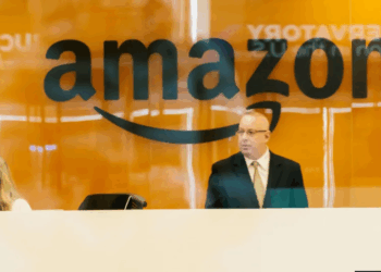 Shkurtime masive në kompanitë e mëdha në botë, a po zëvendëson Inteligjenca Artificiale punëtorët?