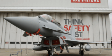 Rekord shpenzimesh për luftën në Europë, kompanitë e armëve “fërkojnë duart”