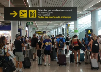 Të dielën parashikohen vonesa në aeroportet e BE-së, kontroll me shenja gishtash