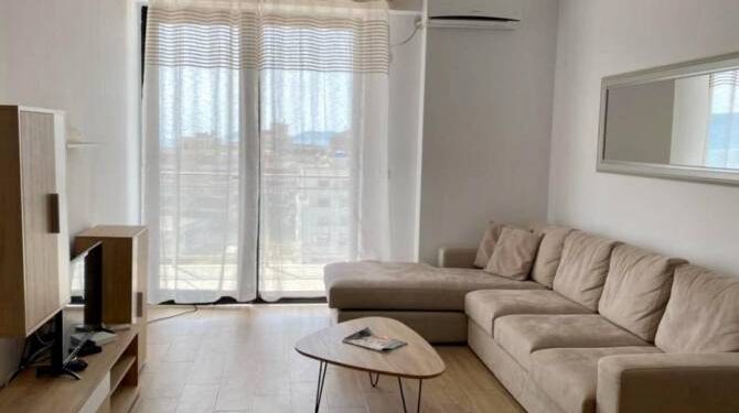 Sa duhet të jetë taksa për shtëpitë e dyta dhe të treta? Ndërtuesit bëjnë propozimin e tyre