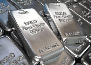 “Kriza e argjendit”: Çmimi kap majat, kalon edhe arin për nga ritmi i rritjes