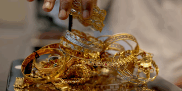 Çmimi i arit bie nën 4 mijë dollarrë, rriten shpresat për marrëveshjen SHBA–Kinë