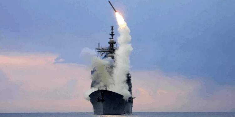 Godasin deri në Moskë, Trump po shqyrton mundësinë e dërgimit të raketave Tomahawk në Ukrainë