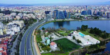 Nga 1 janari 2026 nis rivlerësimi i pronave, por ndërtuesit gjejnë probleme te procedura