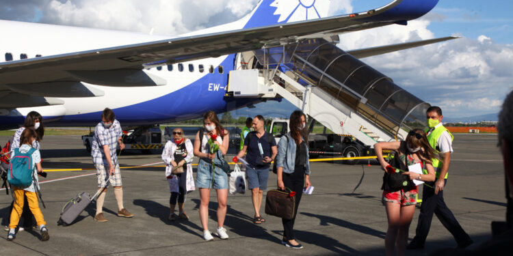 Fluturimet rritje rekord, zgjerimi i linjave te reja ktheu Shqipërinë në destinacion turistik