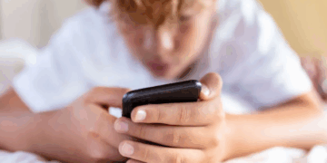 Danimarka do ndalojë përdorimin e rrjeteve sociale nën moshën 15 vjeç