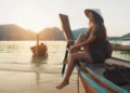 Eskpertja e “solo travel” i përgjigjet pyetjeve më të shpeshta: Çfarë duhet patur parasysh kur merrni çantën dhe..