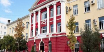 Nis viti i ri akademik, më pak studentë të regjistruar