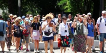 Mbi 10 milionë turistë vizituan Shqipërinë nga janari në shtator