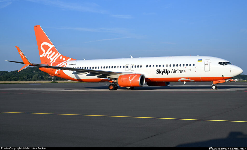 Avioni i SkyUp, Boeing 737-800 që ishte porositur nga Air Albania