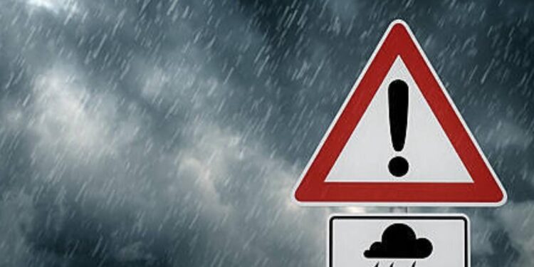 E gjithë java me reshje të dendura shiu, harta e rrezikut për përmbytjet