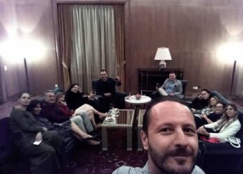 Pse kjo foto e stafit të Ballukut shkaktoi furtunë median shqiptare dhe një pikëpyetje mbi menaxhimin e informacionit në dosjet hetimore