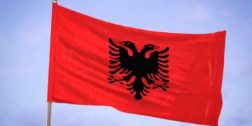 Kur festat kombëtare nxisin udhëtimet, ja zgjedhjet e shqiptarëve për të pushuar