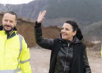 DOSJA/ Dalin SMS-të mes Ballukut dhe Berberit: Visi të konsideroj të afërt, merre dhe ta gëzosh!