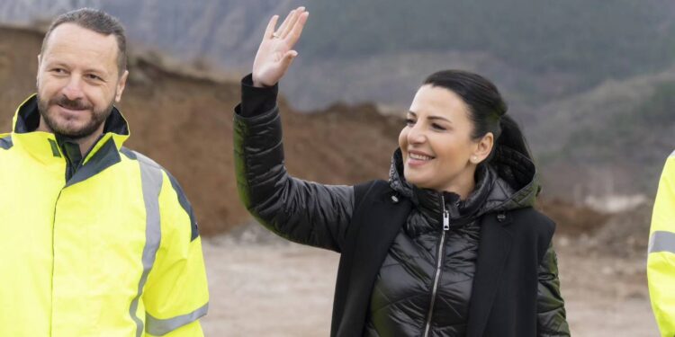 DOSJA/ Dalin SMS-të mes Ballukut dhe Berberit: Visi të konsideroj të afërt, merre dhe ta gëzosh!