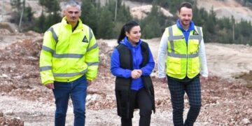 “Ta lëmë 10 ditë që të duket sikur po vlerësojmë.” Dosja e SPAK: Si u paracaktua fituesi i tunelit të Llogarasë