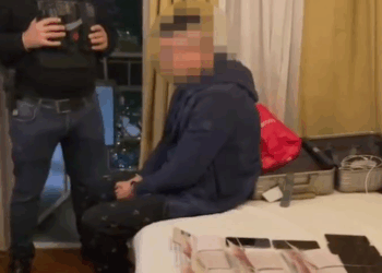 Mashtronin shqiptarët me faqen e falsifikuar të postës, arrestohen dy kinezë