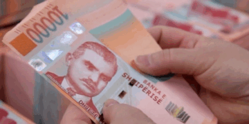 Ulet pragu për pagesat me cash, çdo biznes do të ketë detyrimisht POS deri në fund të 2026