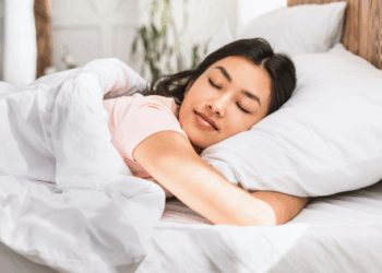 Gjumi i thellë pastron trurin dhe përmirëson kujtesën