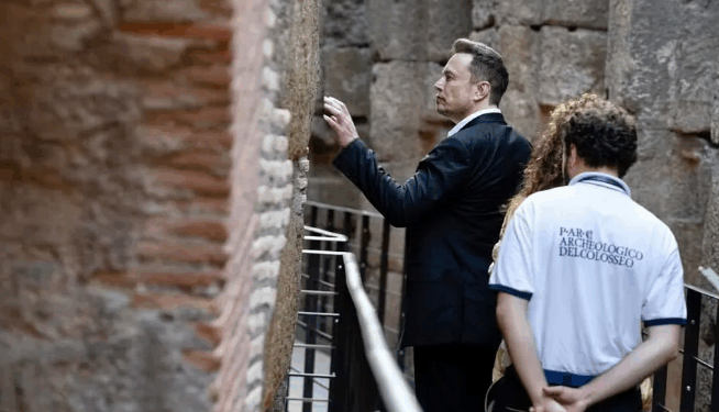 Elon Musk dhuron 1 milion dollarë për të zbuluar Romën e Lashtë me Inteligjencë Artificiale