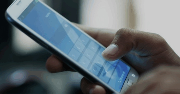 Shqiptaret dërgojnë më pak SMS dhe konsumojnë më shumë internet