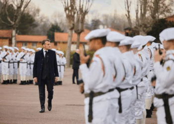 Kërcënimet nga lindja, Macron njofton shërbimin ushtarak vullnetar për të rinjtë