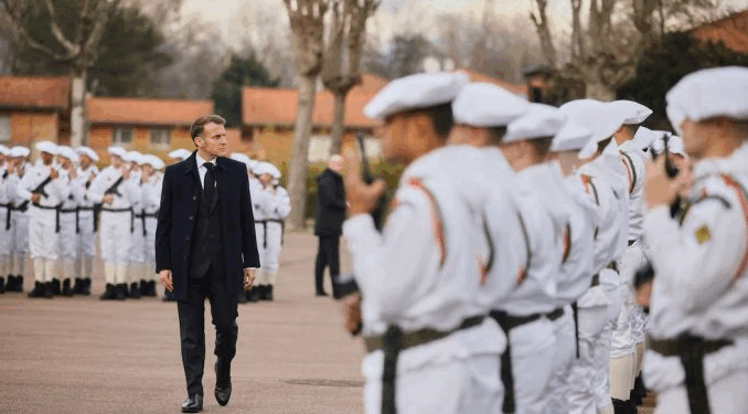 Kërcënimet nga lindja, Macron njofton shërbimin ushtarak vullnetar për të rinjtë