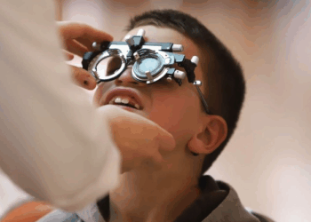 Rritet numri i fëmijëve me probleme shikimi në Shqipëri