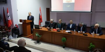 Presidenti Begaj nga Gjirokastra: Të mbrojmë shqipen si trashëgimi kombëtare