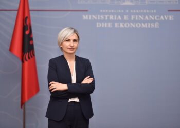 Koha për rikthimin e funksionalitetit të AMF-së, Adela Xhemali prezanton platformën: Zgjerim i tregut të sigurimeve dhe tregut të kapitaleve