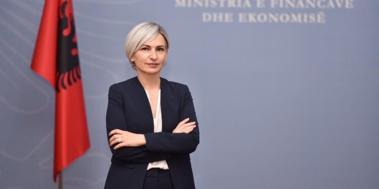 Koha për rikthimin e funksionalitetit të AMF-së, Adela Xhemali prezanton platformën: Zgjerim i tregut të sigurimeve dhe tregut të kapitaleve