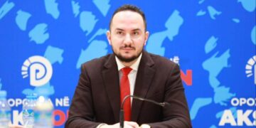 Lëvizje brenda PD: Salianji mbledh më të votuarit e primareve, kërkon rikthimin e Këshillit Kombëtar