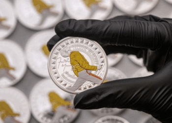 “Royal Mint” nderon Freddie Mercury me një koleksion të ri monedhash