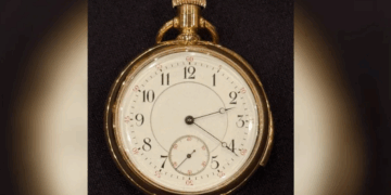 Ora e pasagjerit të “Titanik” shitet me çmim rekord në ankand