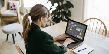 Paketa fiskale, të vetëpunësuarit e vërtetë nuk do të tatohen më si punonjës