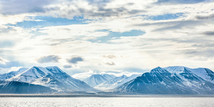 Historia e udhëtimeve drejt Polit të Veriut, guxim, dështim dhe ëndrra të ngrira