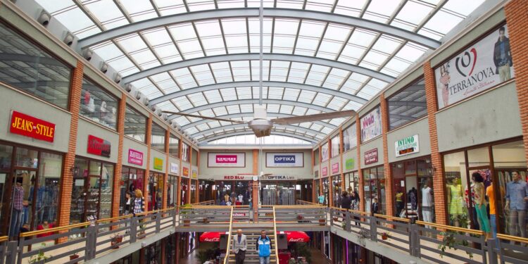 Pse kompanitë e Kosovës po zbarkojnë në Shqipëri